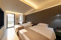 Platinum Whale Coastal Resort