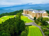 Yugashima Golf Club & Hotel Resort Hotel di Izu