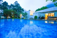 Pine View Lodge - Private Pool