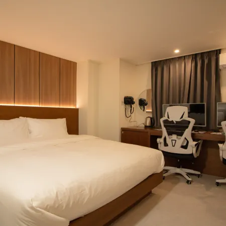 JK Hotel Suwon Отели рядом с достопримечательностью «Музей Сувона»