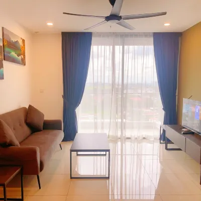 GYDEN STAYCATION #Straits Suites & Residences リド ビーチ周辺のホテル