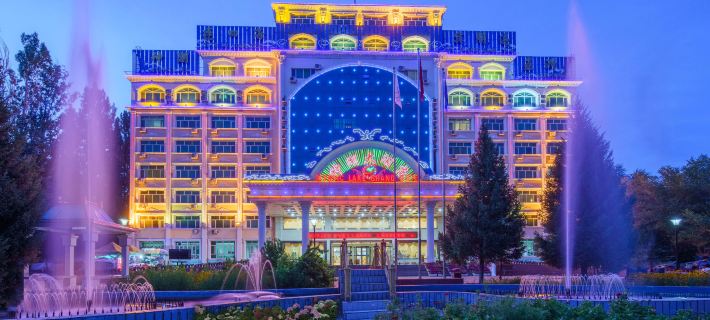 Mystic Lake Grand Hotel Hotels in Burqin