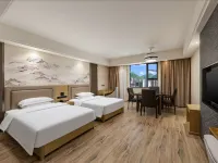 Rhine Hotel (Lichuan Tenglong Cave Tourist Center) Hotels in Lichuan