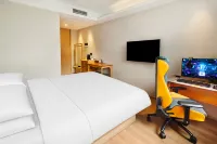 Jingfang E-Sports Hotel (Hangzhou Jiande Xin'an River)