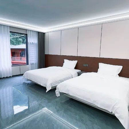 Xiyuanduo Homestay (Tunbang Skylight)