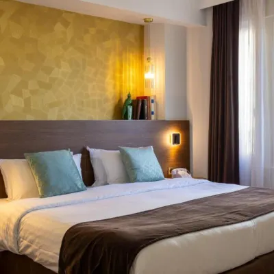Best Western Plus Hotel Parc Eiffel Các khách sạn gần Nhà thi đấu Stade Pierre de Coubertin