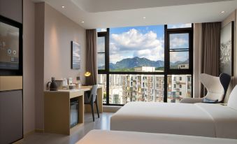 Atour Hotel (Zhangjiajie Yongding District Tianmenshan Cableway Station)