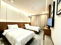 Xunyang Hanyunge Hotel - 2-Star