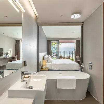 Vela Cat Ba Beach Resort, Flamingo Sea & Sand Residence Hotels in der Nähe von Cat Ba Hafen