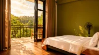 Claython Hills Ella - balcony