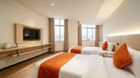 Jinlily Business Hotel (Hengzhou Avenue) - parking