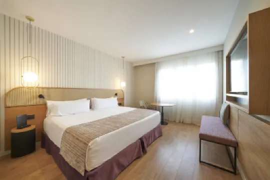 加泰羅尼亞蒂亞戈納爾中心酒店