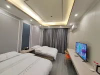 Lushi Ancient Town Hotel Hotel a Fengqing