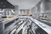 Fantasy Riverside Suite Hotel (Yangshuo West Street Lijiang Branch)