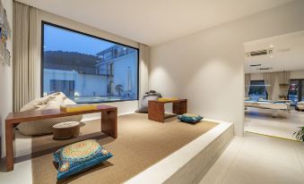 Date One Hot Spring Resort Hotel