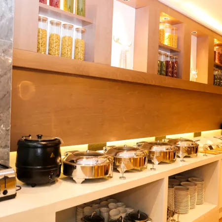 Echarm Hotel (Lhasa Potala Palace)