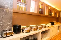 Echarm Hotel (Lhasa Potala Palace)