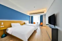 Romantic Season Cloud Hotel (Shenyang Quanyun Road Wanda Plaza Longhu Tianjie Branch) - 3 stelle