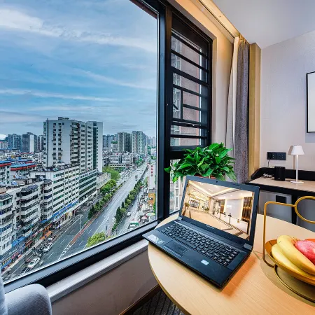 Ya Duo ATOUP 360° Cloud City View AI Smart Hotel (Shiyan Wuyan Pedestrian Street Branch)