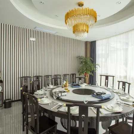Hubei Litian Hotel (Fangxian Branch)
