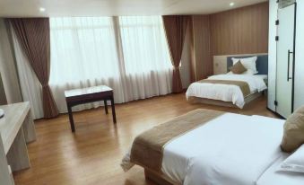 Blue Bay Hotel (Xinhui Meige)