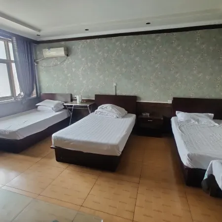 Dongcheng Hotel