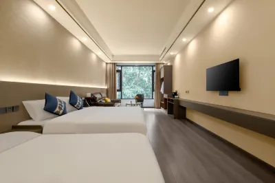 Yueyuya Residential Residence (Anren Ancient Town Shop) Hotels near Jinxiu'anren Huahui Park
