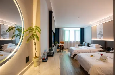Longhu Sunny Holiday Hotel Hotele w: Bengbu Railway Station Area