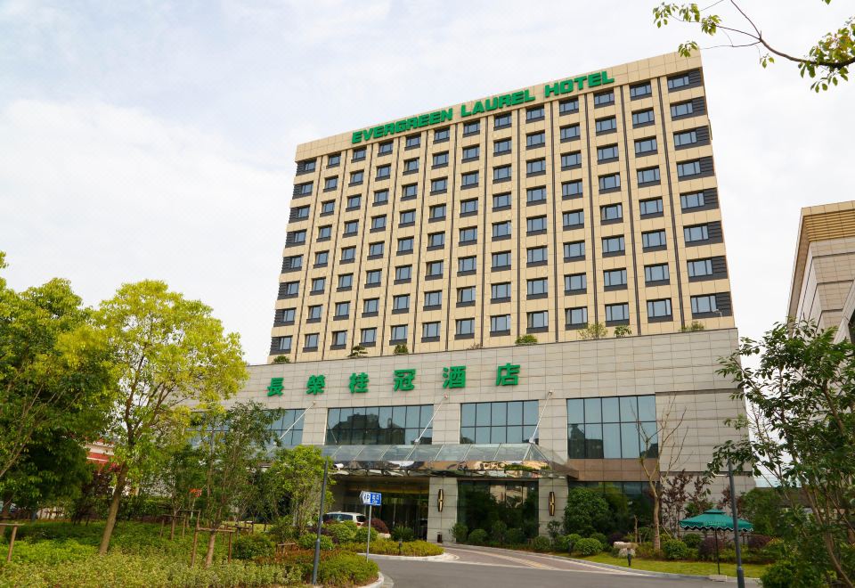 Evergreen Laurel Hotel (Shanghai) - Housity