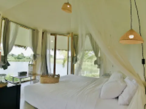 โรงแรมดูวอลล์ โรงแรมในอำเภอ แม่ลาว