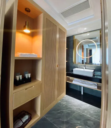 Waka Love Dance Hotel