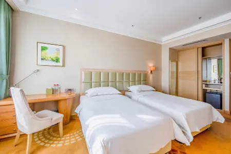 Voda Garden Hotel Отели рядом с достопримечательностью «Shenyang University of Chemical Technology (Northwest to Shenyang University of Chemical Technology School Hospital)»