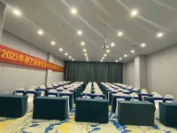 Hechi Yinren Hotel (Jincheng Jiang No. 5 Middle School)