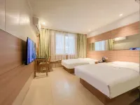 LUCK 7 Hotel (Yichang Three Gorges Electric Power Vocational College CBD Shopping Center) Hotel in zona Yichang Lvluo Botanical Garden (North Gate)