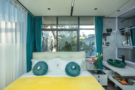 Dali first International Youth Hotel