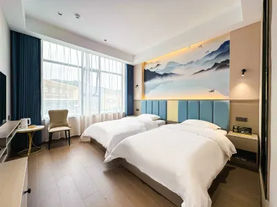 Phoenix Boting Boutique Hotel Hotels near Shanjiang Miao Village