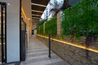 Deyu Hotel (Guangzhou City Plaza Keyun Road Subway Station)