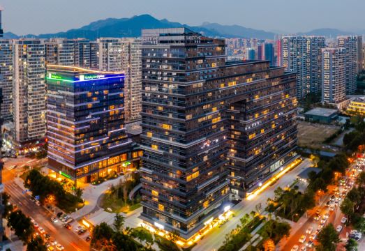 볼란 홀리데이 인테리어