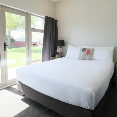 Garden Hotel Hotels near New Brighton Beach