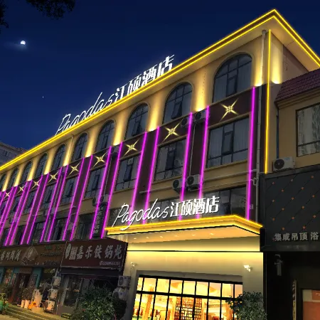 Pagodas Riverside Hotel