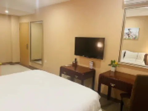 Huayi Collection Hotel (Shenyang Cemetery Street) Hotels in Shenyang