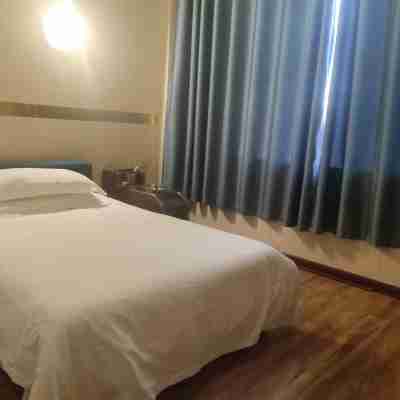 途客中國輕居酒店（百里奚南路南陽站店） Rooms