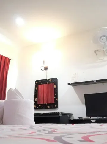 รูปภาพของอันดามัน เพลส เกรสเฮ้าส์ ดาริน แอนด์ ทราเวล ภูเก็ต