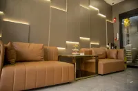 Baihan Hotel Qingyang (City People's Hospital Oriental Regent Mao Branch)