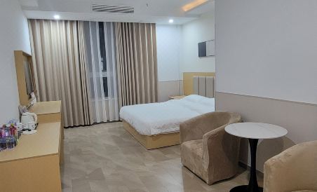 Lixin Huatian Theme Hotel - Housity