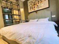 Zigong Qingtian Garden Homestay (Zhonghua Colored Lantern Grand World)