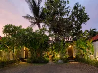 The Club Villas Seminyak Hotels near Laksmana