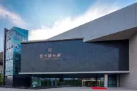 Jiaojiang Paris·Elegant Designer Resort Hotel (Jiazhi Old Street Garden Market Branch) - カップル