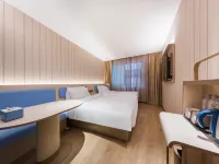 HanTing Hotel (Xi'an Xiaozhai Shaanxi History Museum) Hotels near Xiaozhai