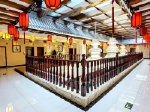 Xinyue Hotel Hotels in Lintan